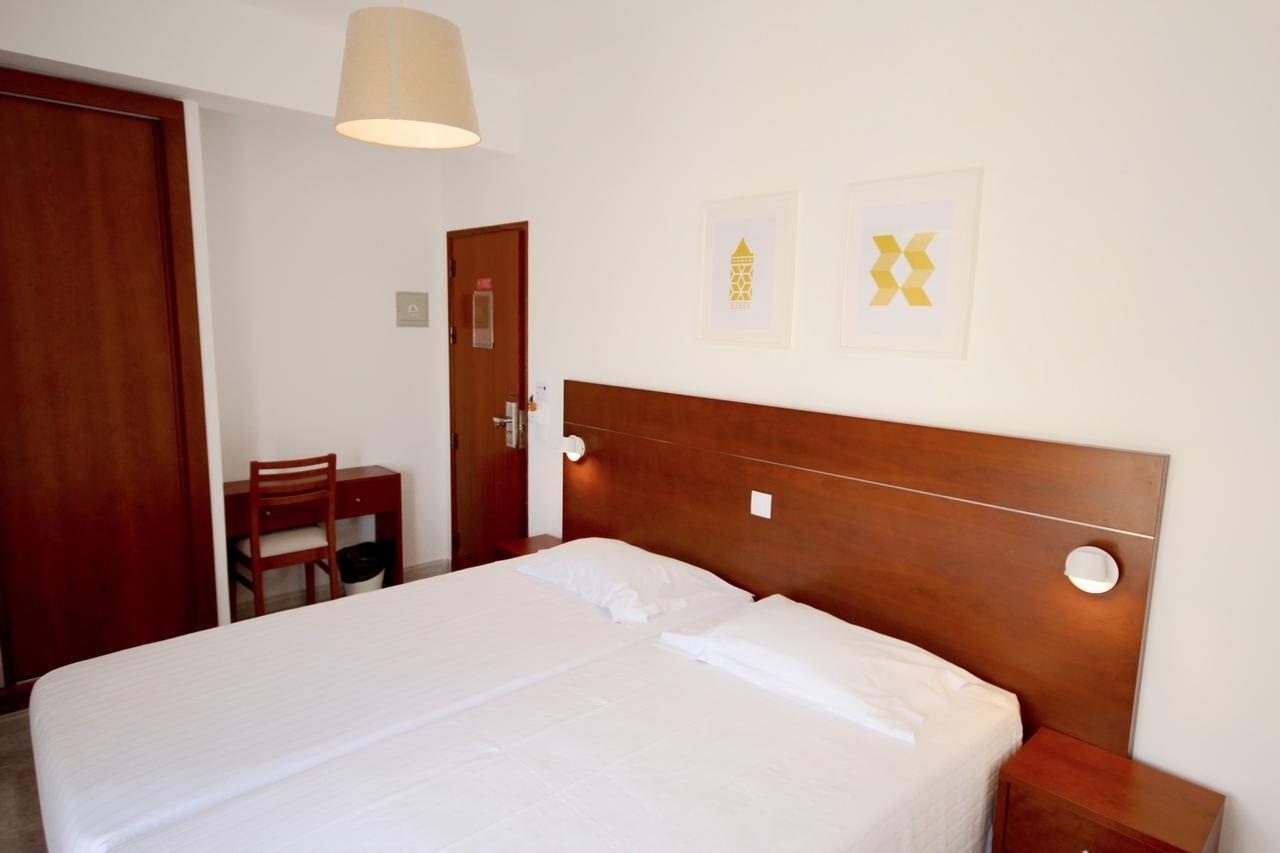 Hospedaria Buganvilia Alvor Esterno foto