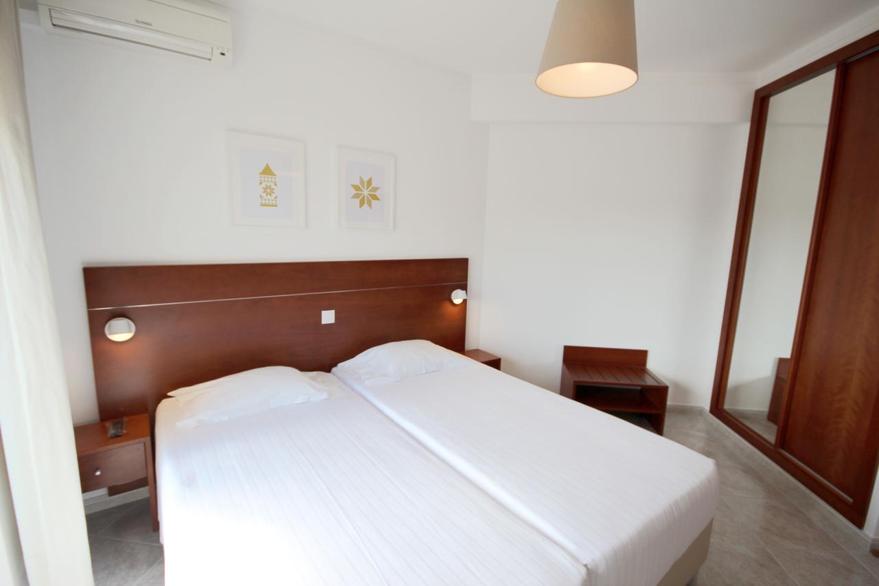 Hospedaria Buganvilia Alvor Esterno foto